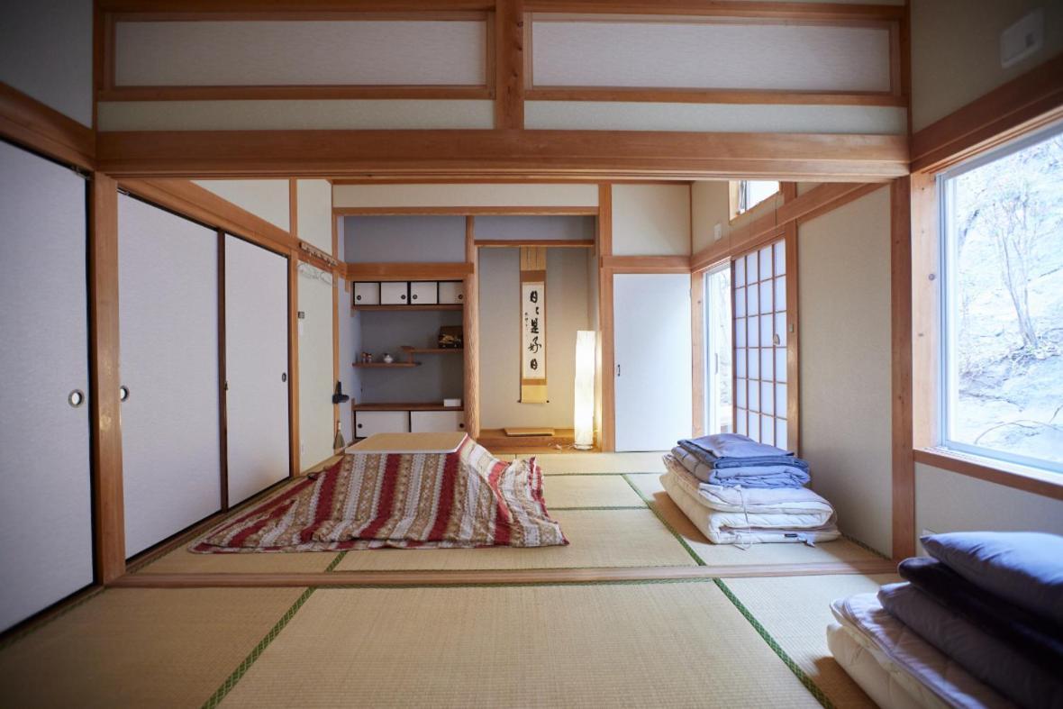 Bed and Breakfast Tsushima White House Exterior foto