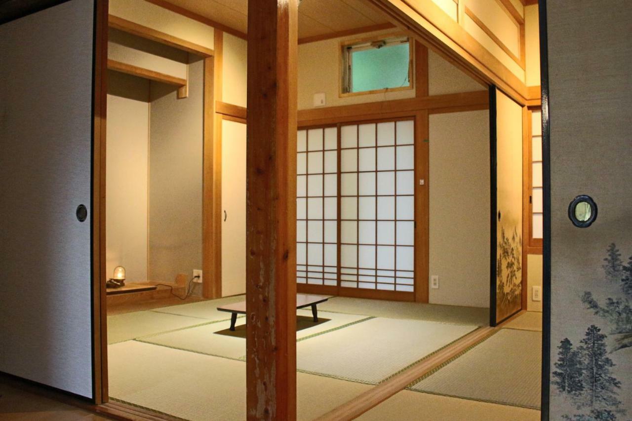 Bed and Breakfast Tsushima White House Exterior foto
