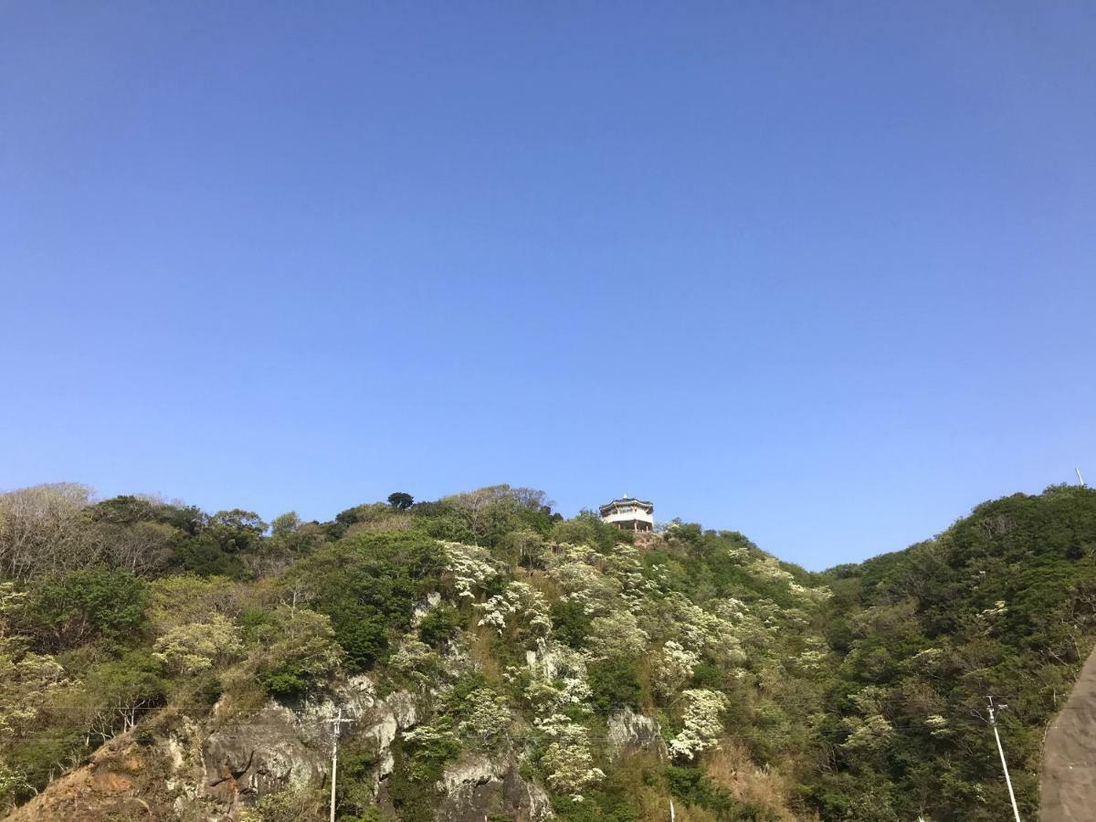 Bed and Breakfast Tsushima White House Exterior foto